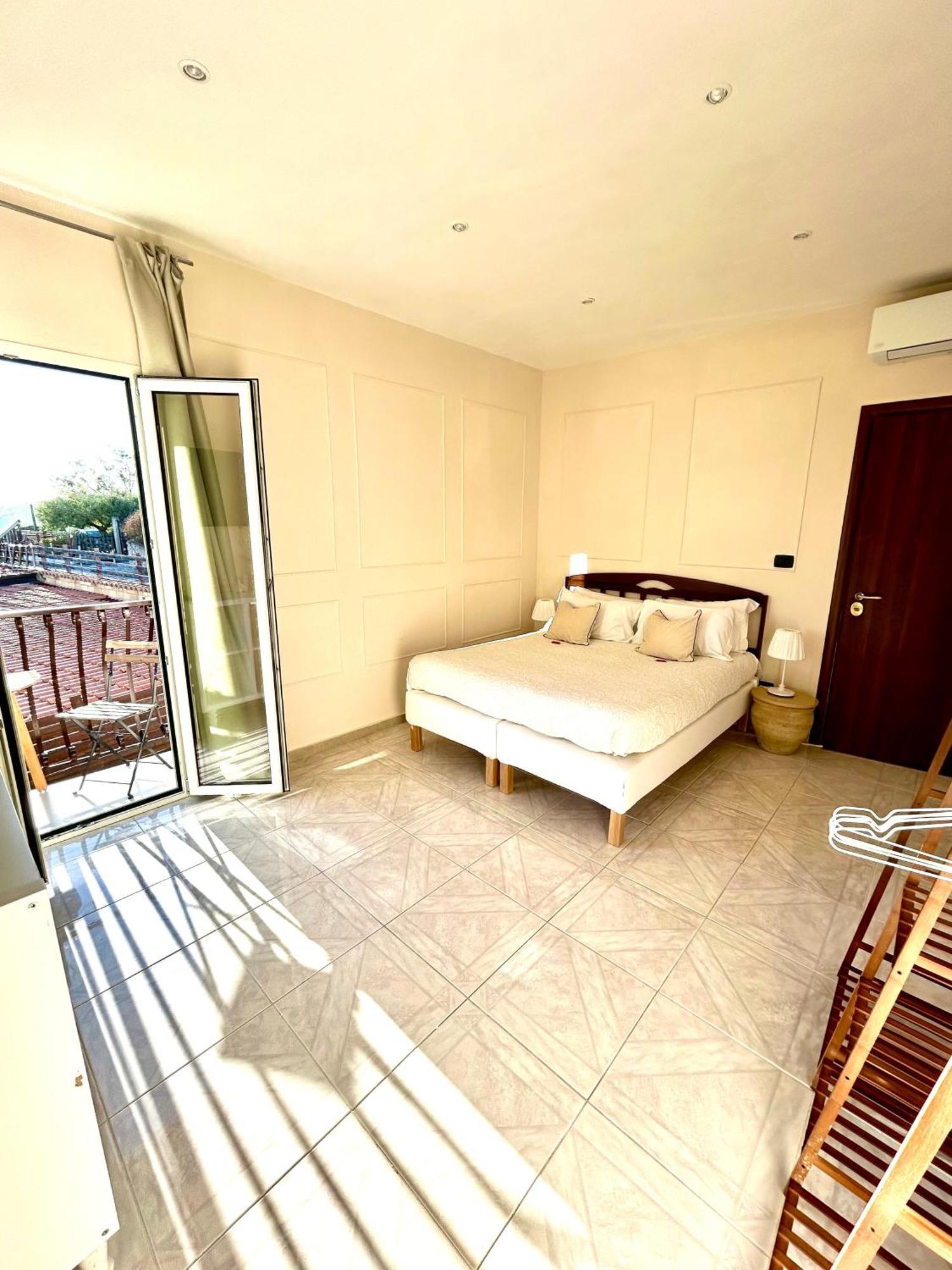 B&B Eyexei Domus Agrigento Luaran gambar