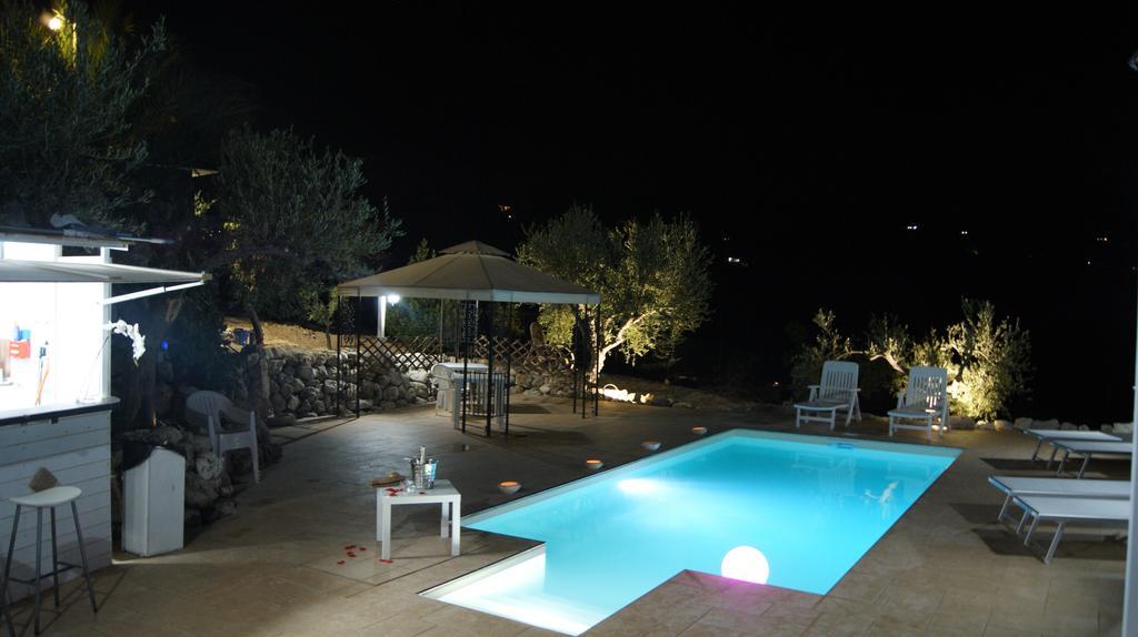 B&B Eyexei Domus Agrigento Luaran gambar
