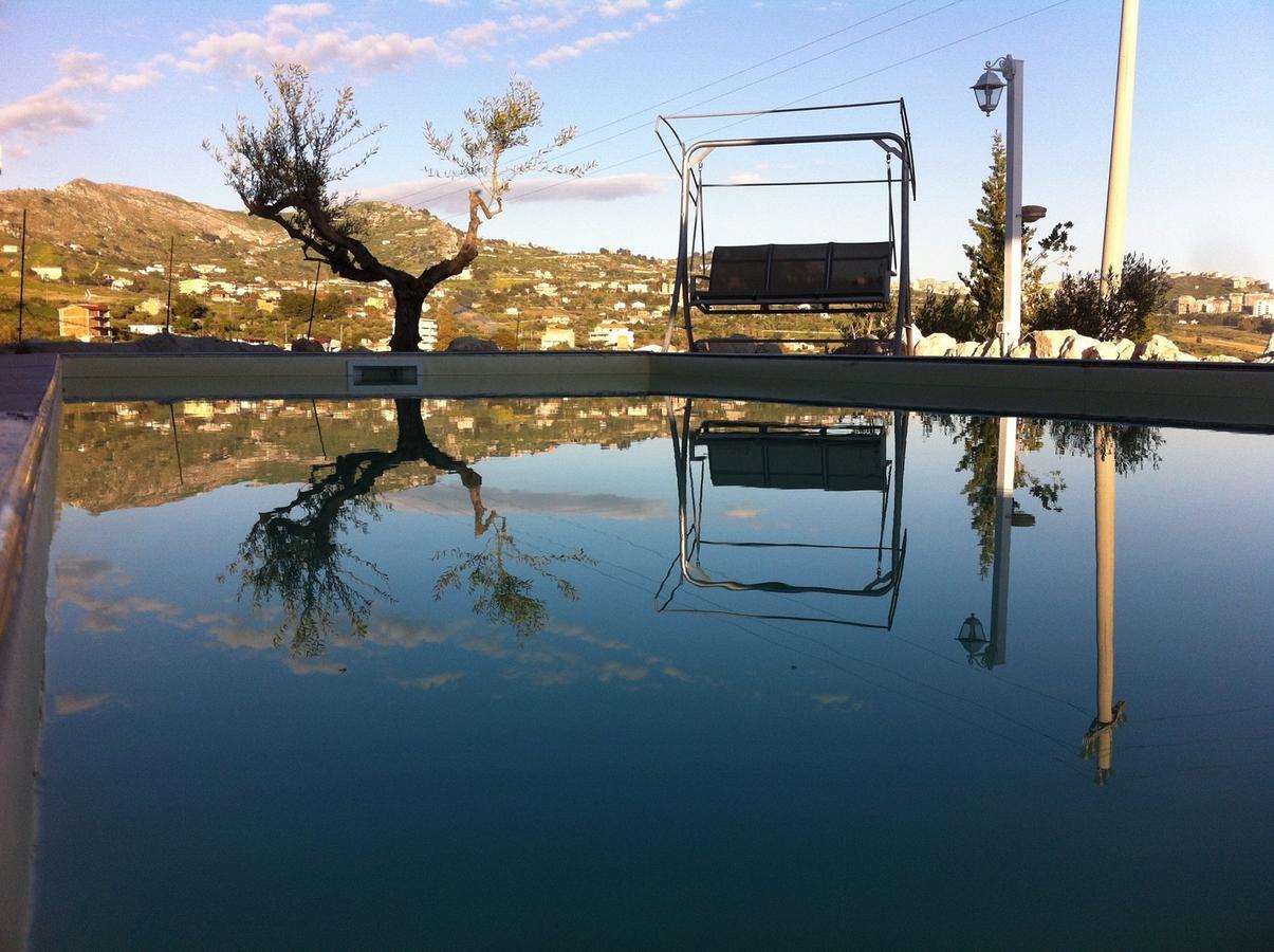 B&B Eyexei Domus Agrigento Luaran gambar