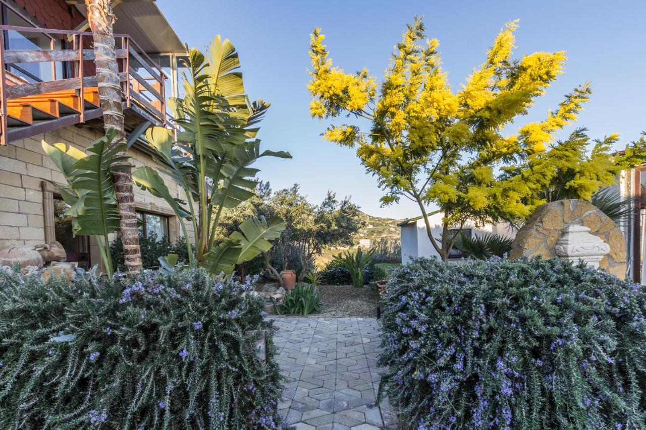B&B Eyexei Domus Agrigento Luaran gambar